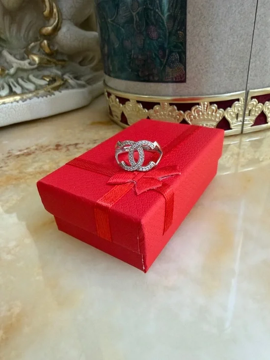 Solid Real 14K white Gold Designer look Ring with CZ stones size 8 - Picture 2 of 11